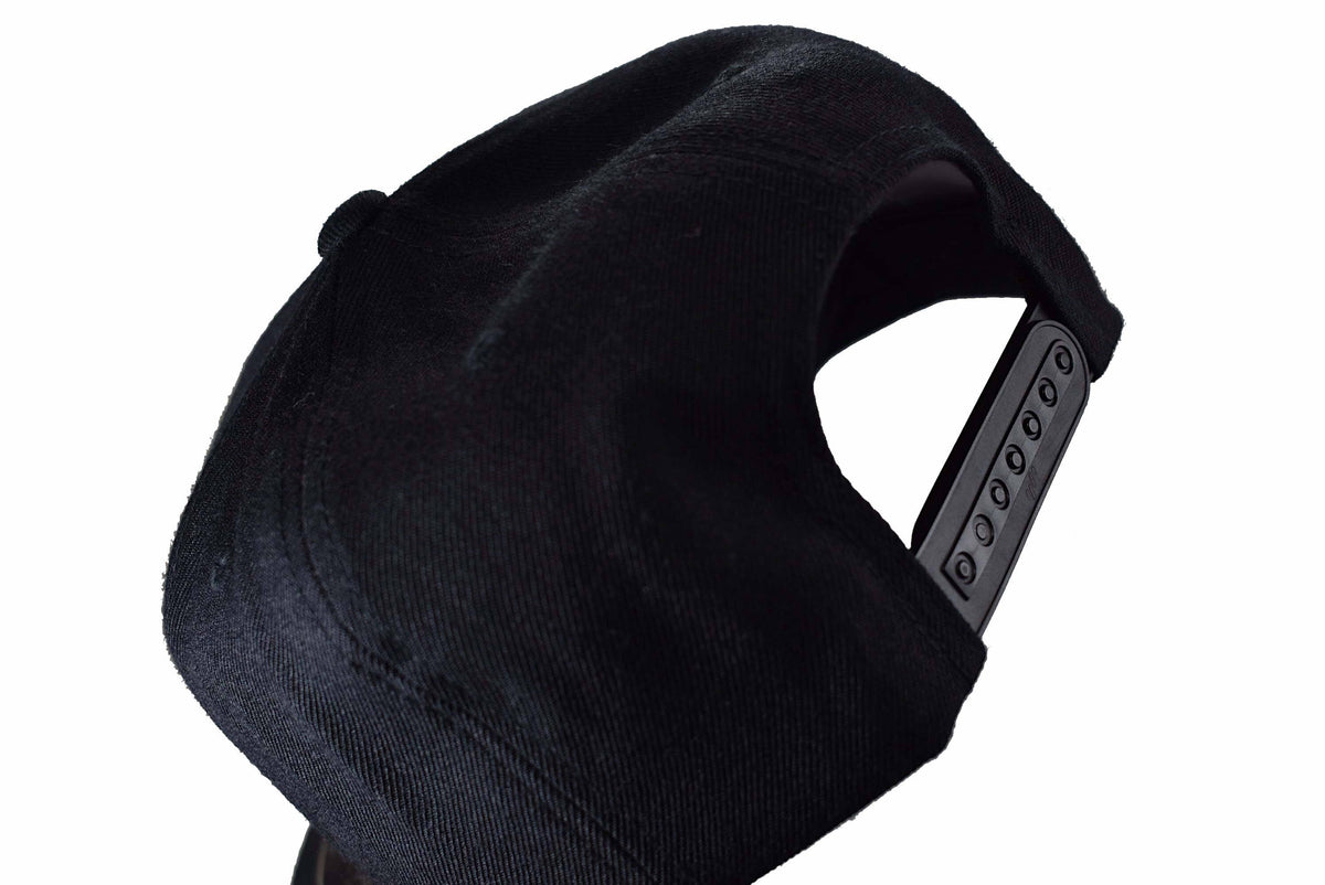 Break Point Flag Snapback Hat - Black