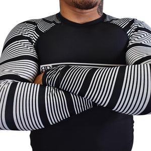 Break Point Order KIDS Rash Guard - White / Black